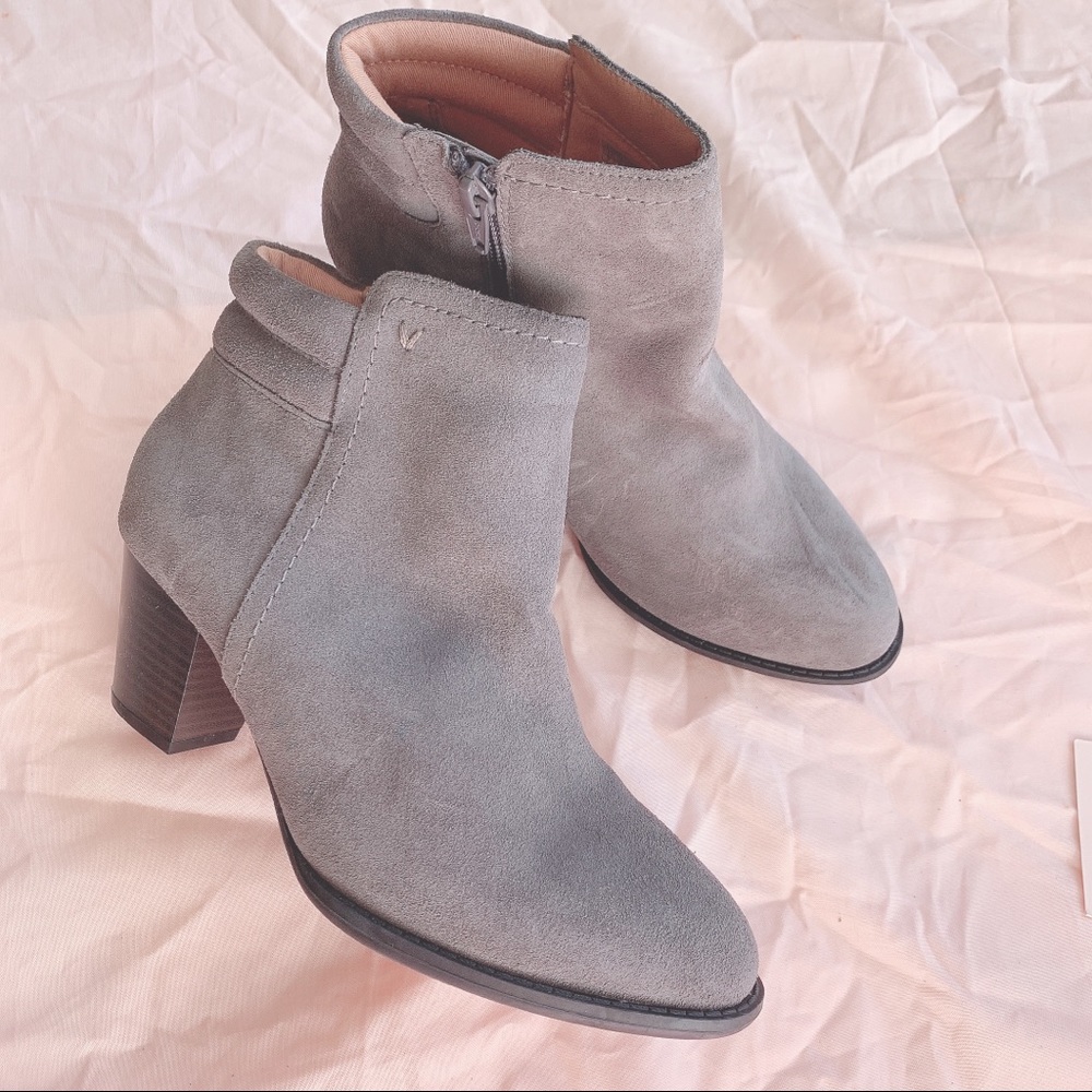 Vionic Jessie Ankle Bootie